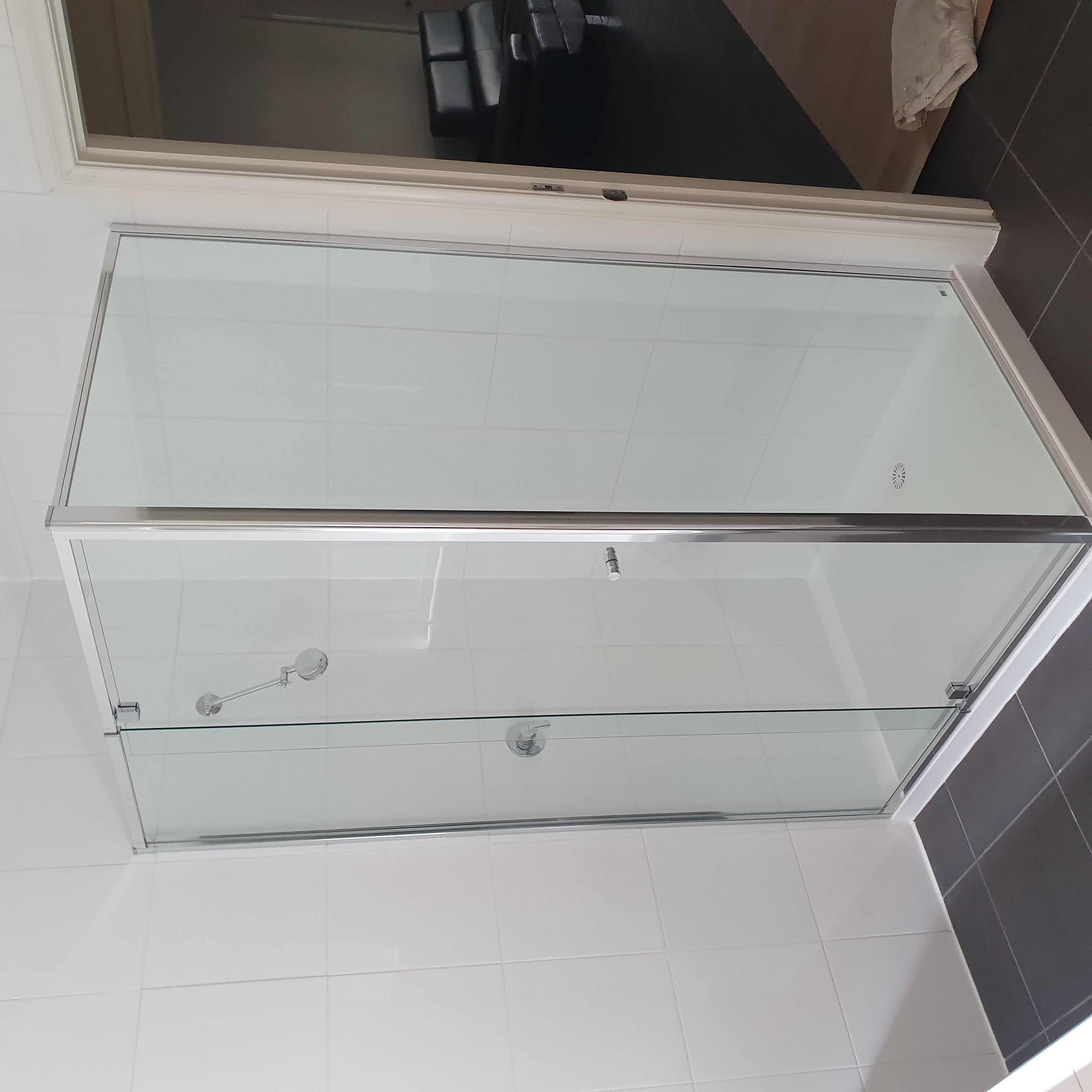 edge bathrooms — photo 4
