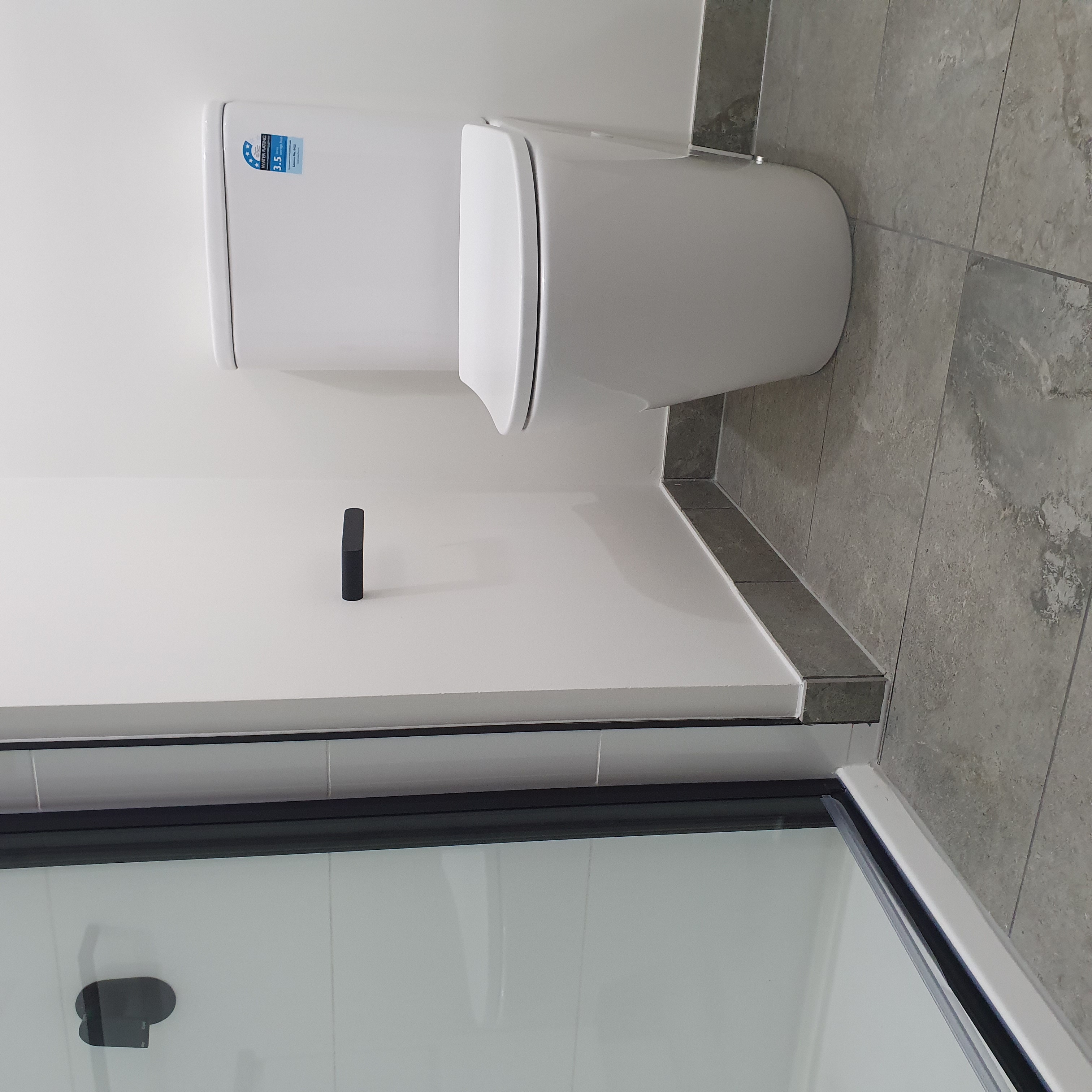 edge bathrooms — photo 2